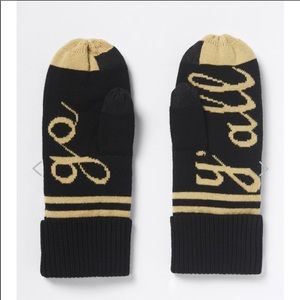 Draper James spirit collection gloves/mittens